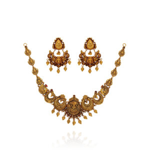 Aurelia's Whisper, A Golden Embrace Gold Necklace Set
