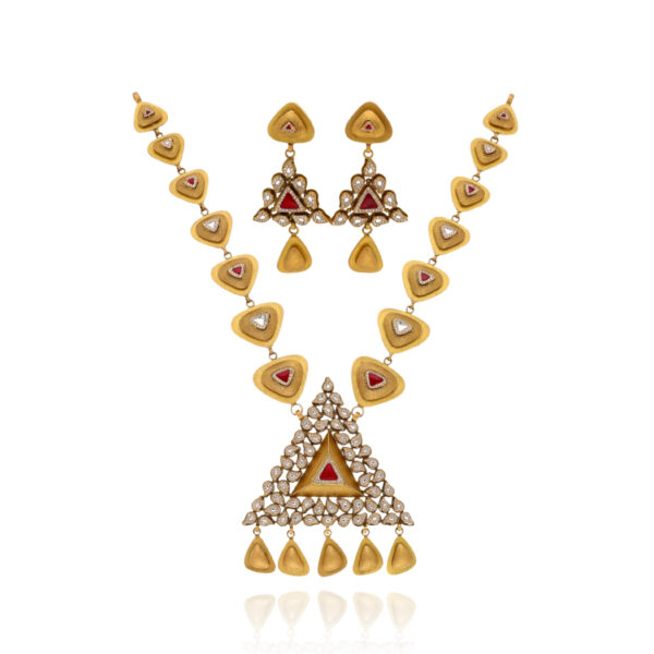 Aurika Bloom Gold Necklace Set