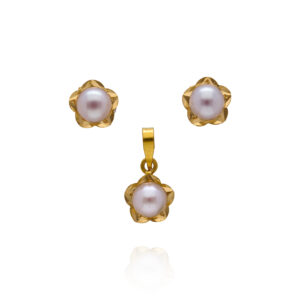 Cherished Gleam Gold Pendant Set