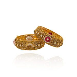 Dreamy Gleam Gold Bangles
