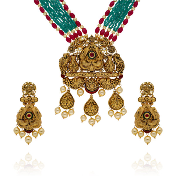 Elegant Gold Long Set for Timeless Beauty