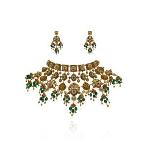 Feel Royal Gold Choker Set