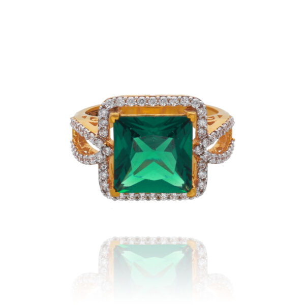 Gleam of Desire Gold Ring