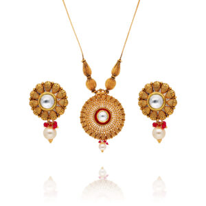 Gleaming Essence Gold Chain Set for Women