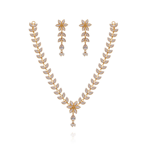Glimmer of Gold Necklace Set