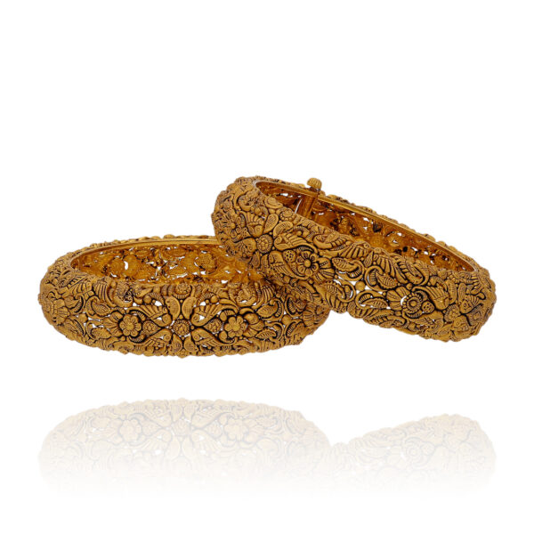 Glimmering Gold Bangles Crafted to Perfection