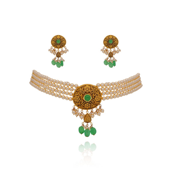 Golden Aura Link Choker Set