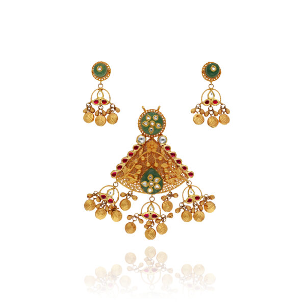 Golden Essence Pendant Set for Women