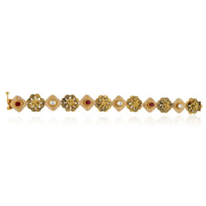 Golden Grace Exquisite Bracelet