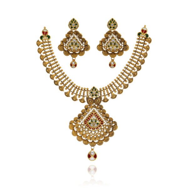 Golden Timelessness Gold Necklace Set