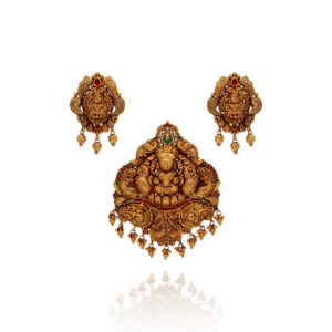 Golden Tranquil Pendant Set for Women