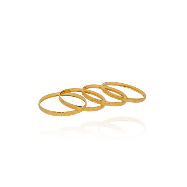 Graceful Everyday Gold Bangles