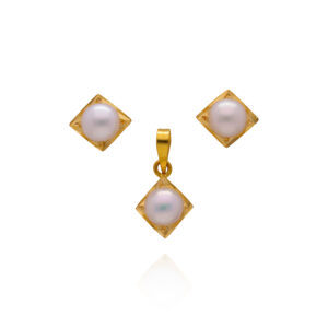 Heartfelt Glow Gold Pendant Set