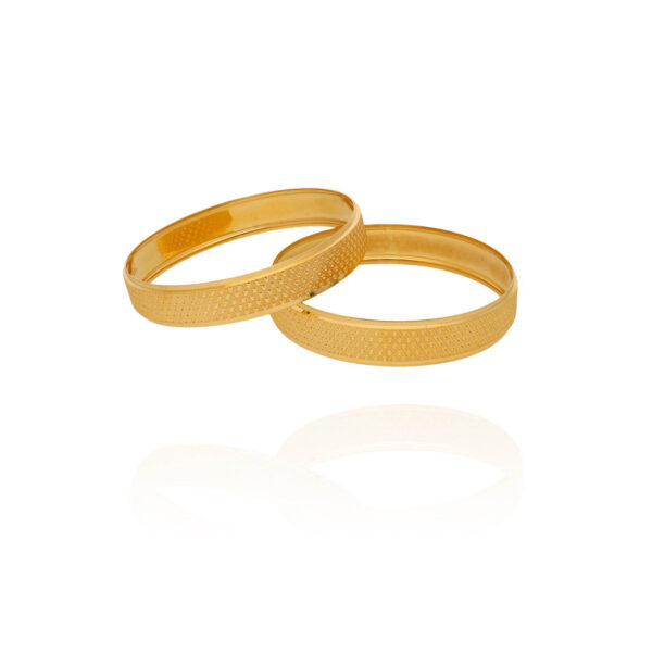 Opulent Radiance Gold Bangles That Shine with Elegance