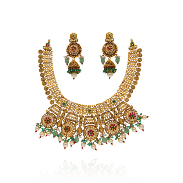 Luxe Essence Gold Necklace Set