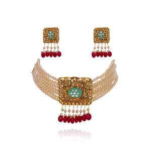 Luxe Golden Allure Choker Set