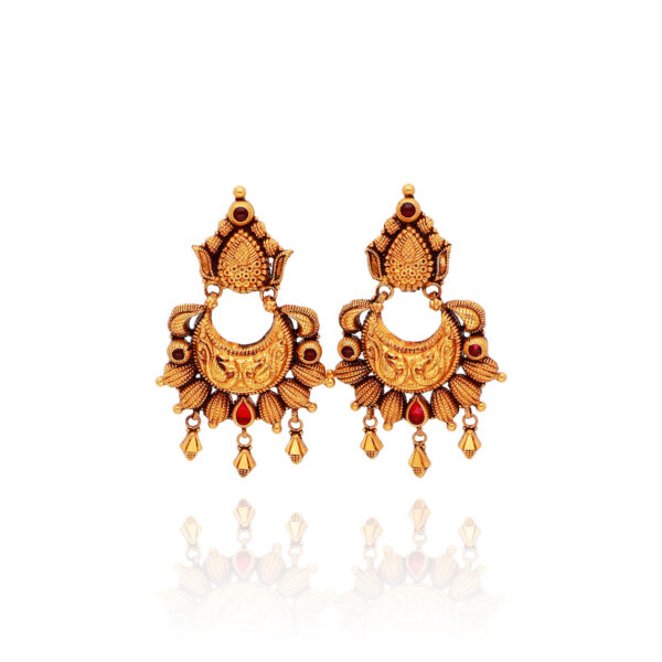 Majestic Gleam Gold Long Earrings