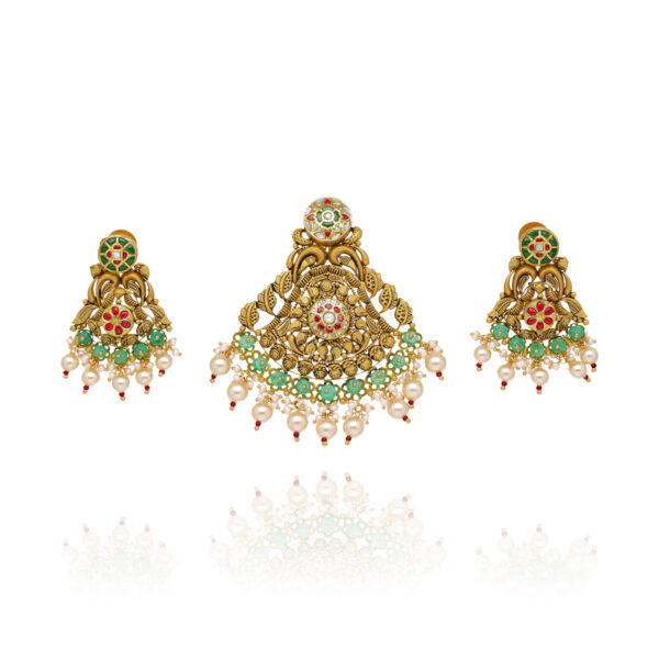 Royal Heritage Gold Antique Pendant Set