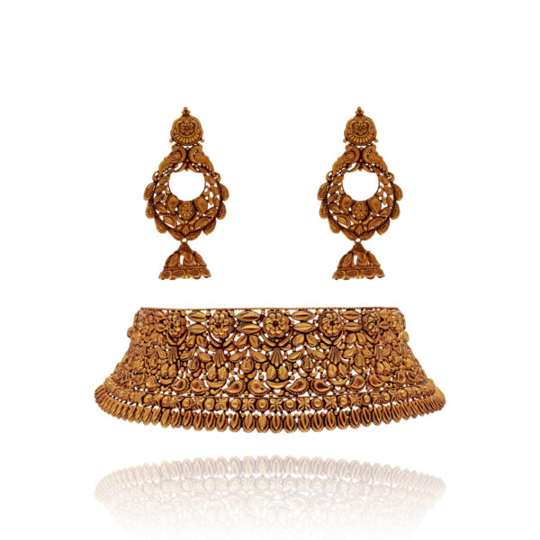 Royal Ties Gold Choker Set