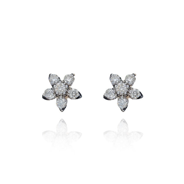 Sculpted Diamond Nose Pin with Artistic Design