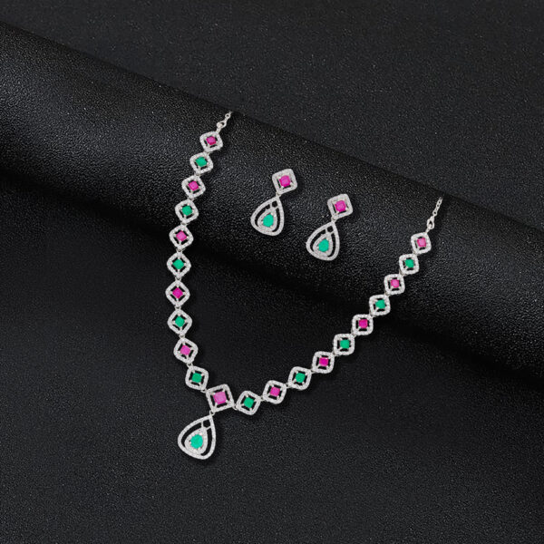 Silver Garden Grace Necklace & Earrings Set