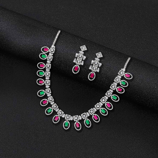 Silver Unstoppable Elegance Necklace & Earrings Set