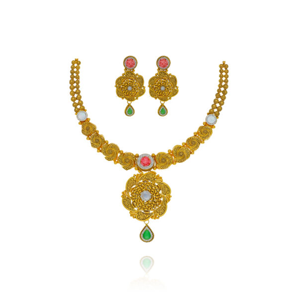 Throne Heirloom Gold Necklace Set