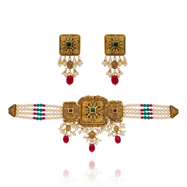 Timeless Gold Chikpati Splendor for Bride