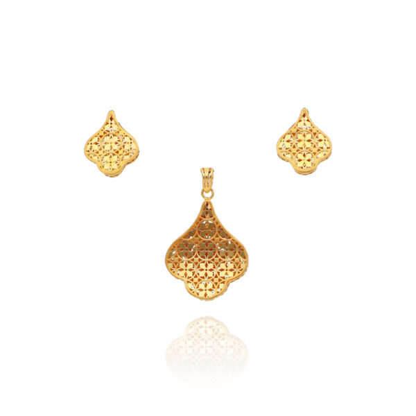 Tranquil Embrace Gold Pendant Set