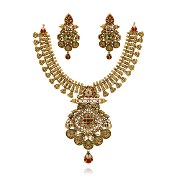 Vintage Bliss Golden Necklace