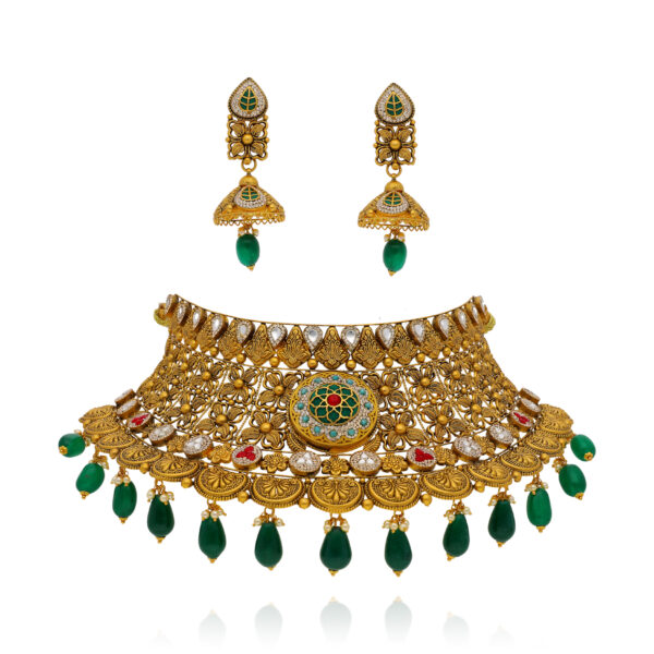 Necklines of Nostalgia Gold Choker Set