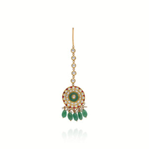 Glow of Tradition Gold Maang Tikka